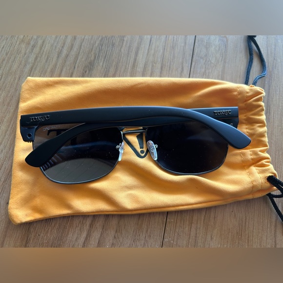Toxic Sunglasses - Picture 3 of 3